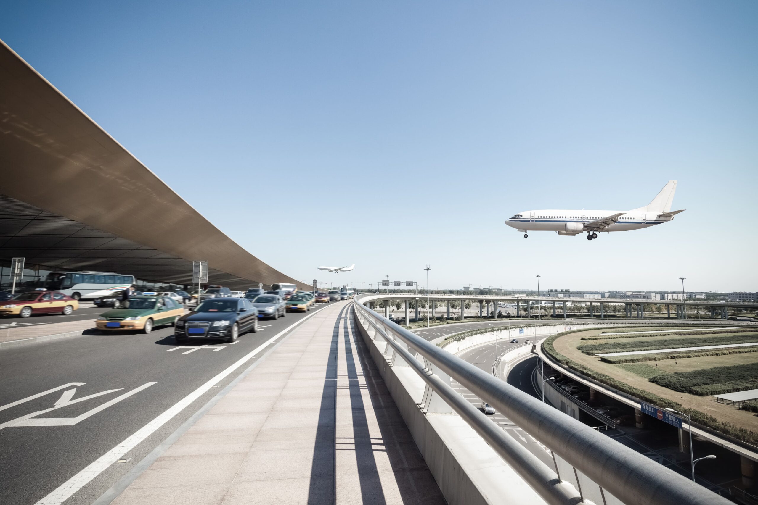 Airports Differentiating Using IoT and AI